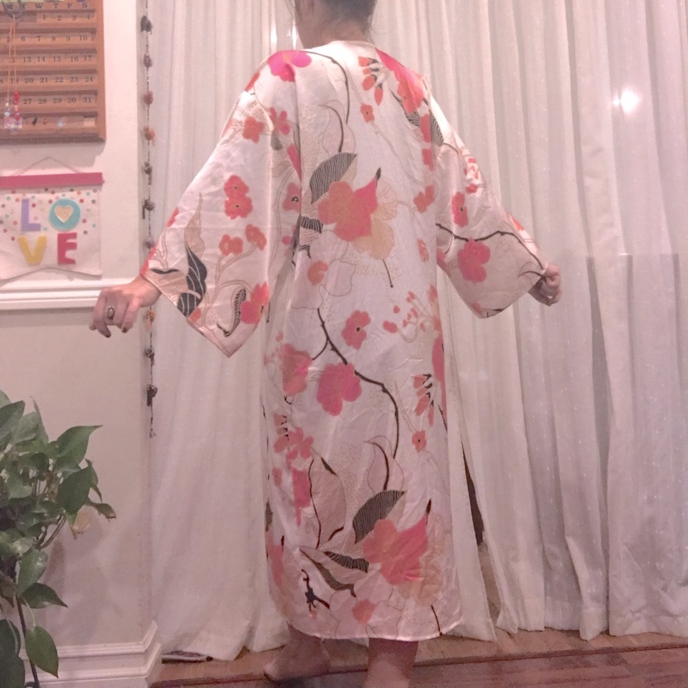 Express Kimono Robe - Picture 9 of 9